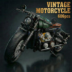 1:8 Scale Retro Cruiser Motorcycle Building Blocks 606pcs