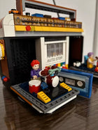 554PCS Retro Boombox Radio Building Block Set – Vintage Music Player DIY Display Model