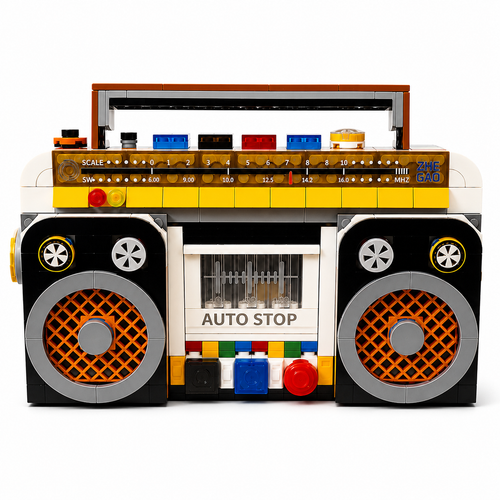 554PCS Retro Boombox Radio Building Block Set – Vintage Music Player DIY Display Model