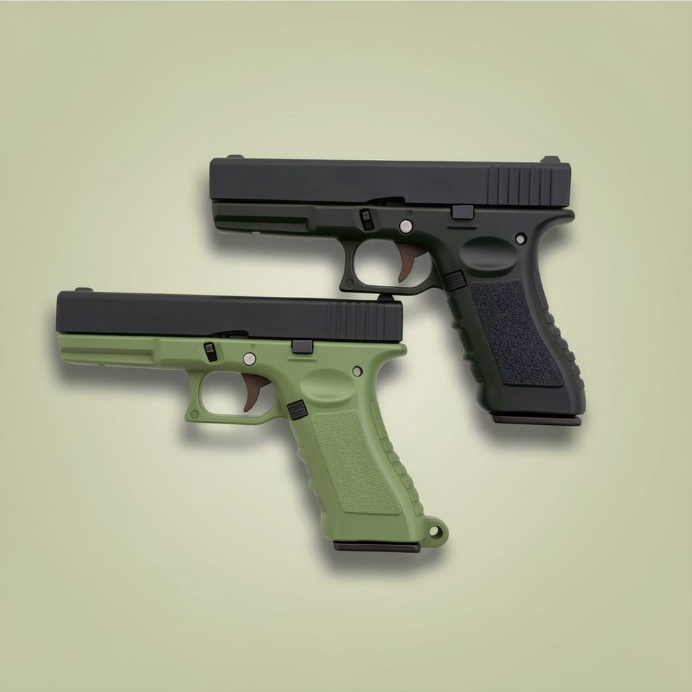 Alloy Mini Pistol Model 1:3 Disassembly Keychain - Collectible Bag Pendant | Toylvia™